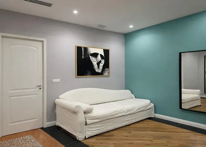 Nue Suites